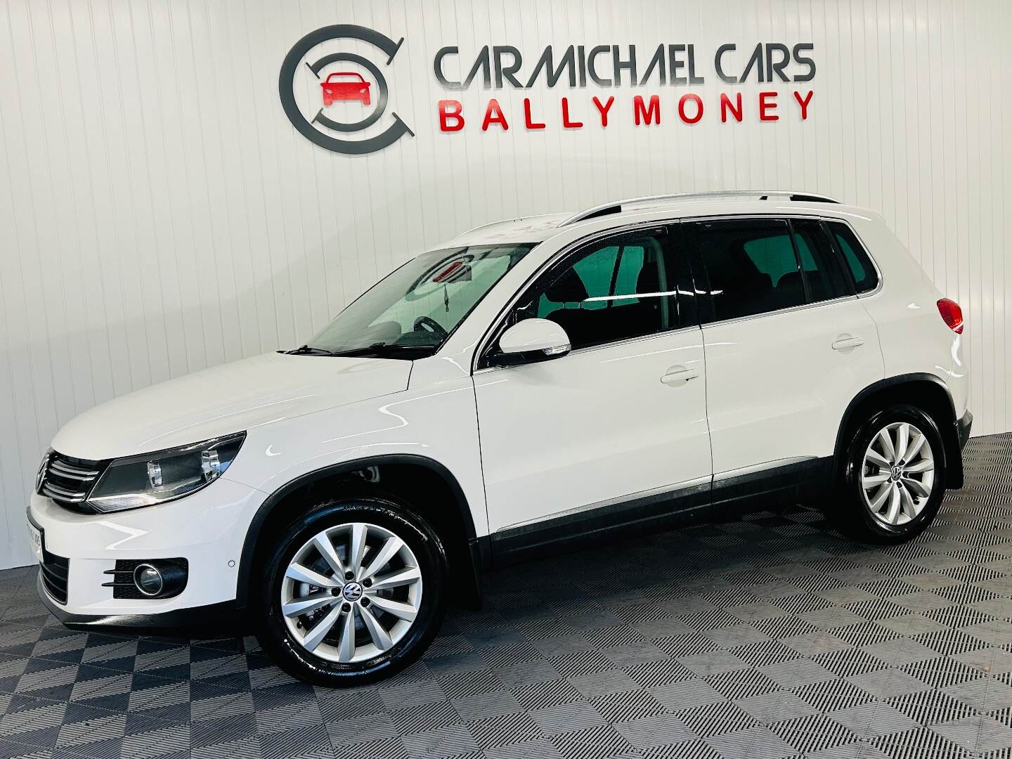 Volkswagen Tiguan DIESEL ESTATE in Antrim