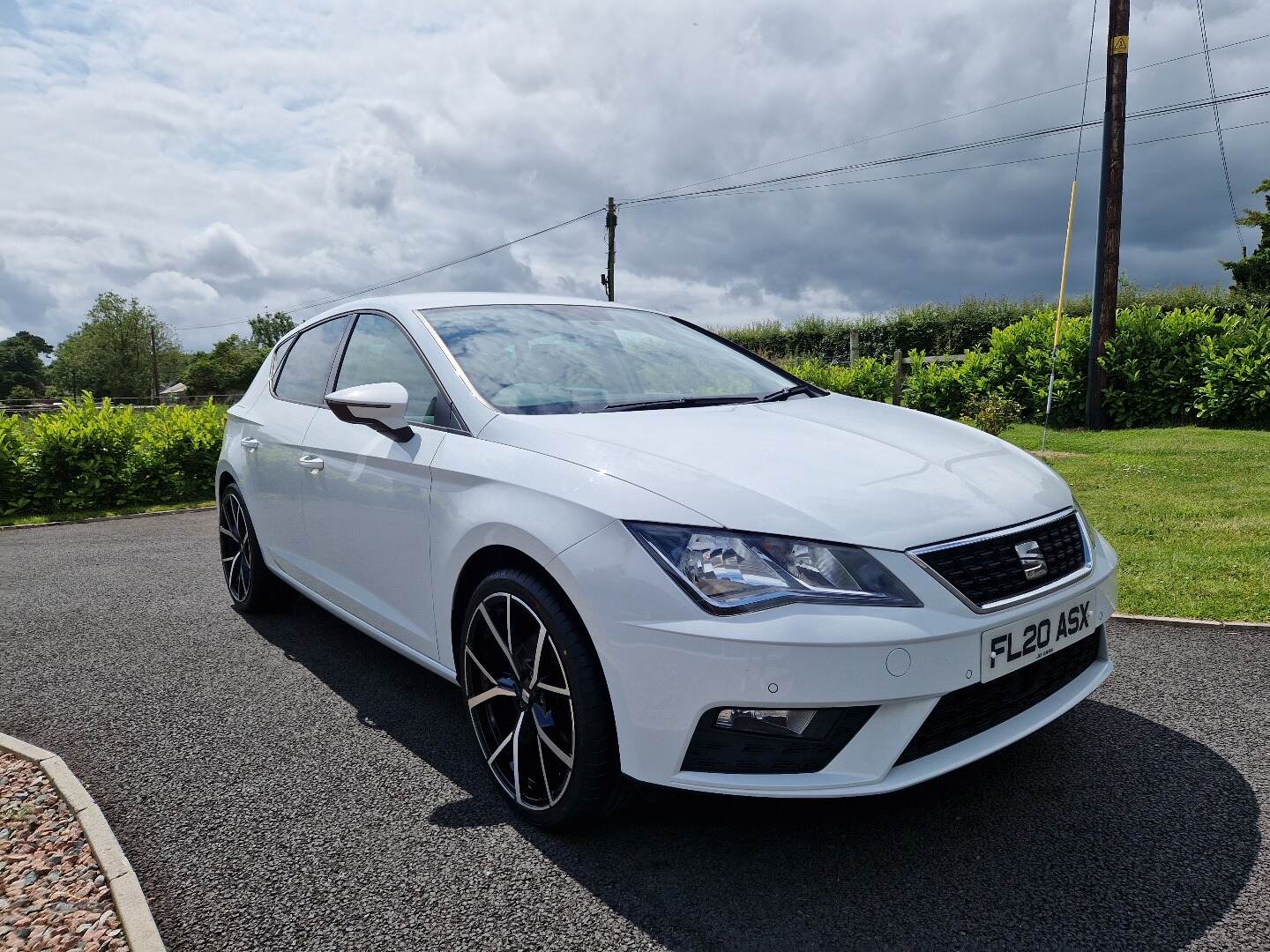 Seat Leon DIESEL HATCHBACK in Down