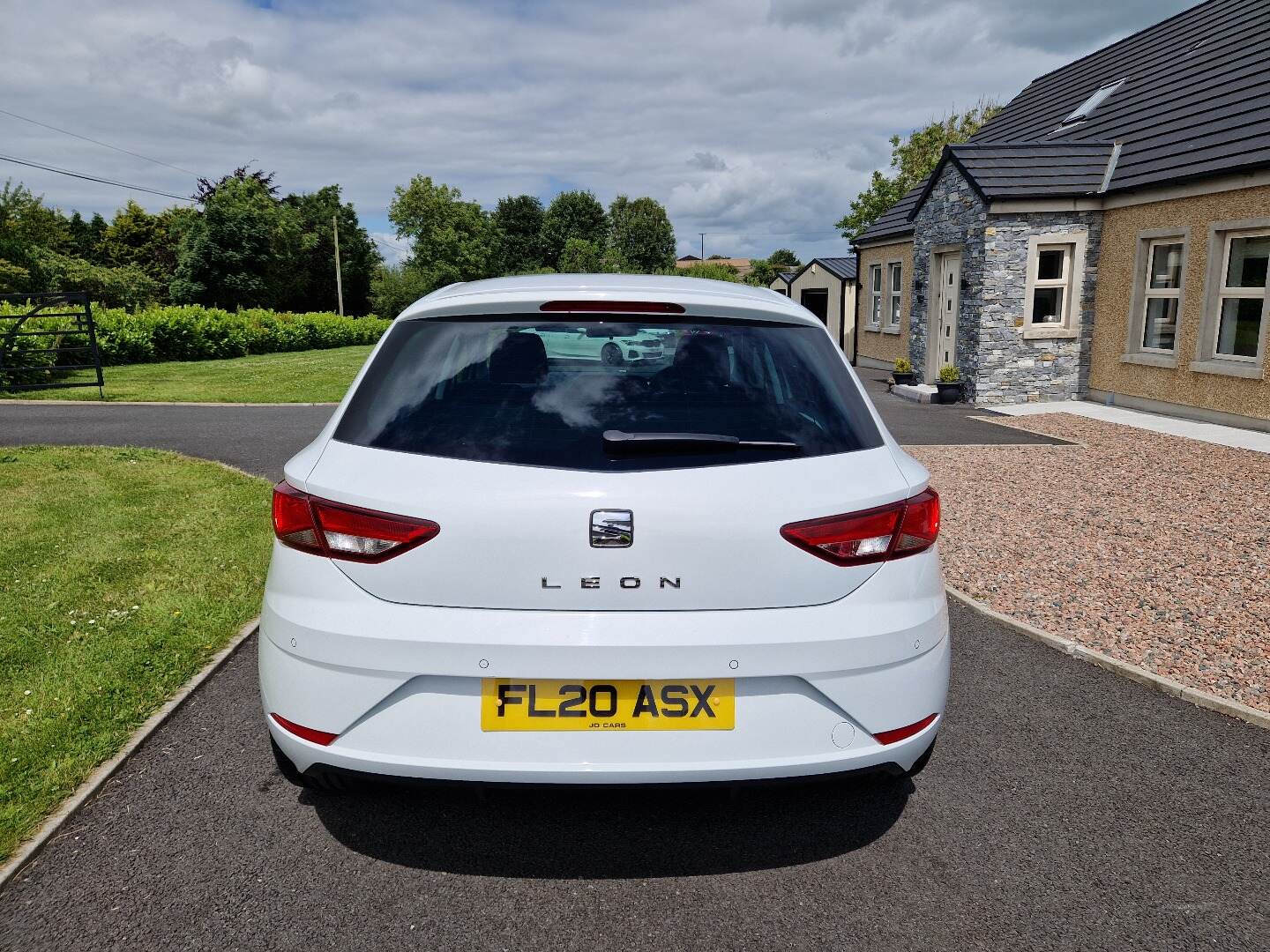 Seat Leon DIESEL HATCHBACK in Down