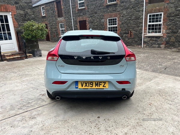 Volvo V40 DIESEL HATCHBACK in Antrim