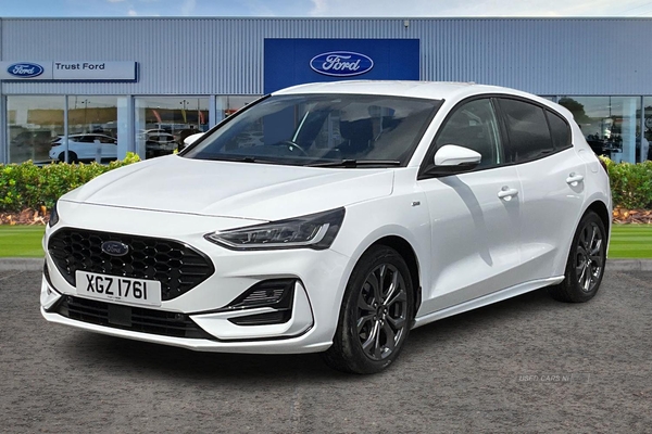 Ford Focus 1.0 EcoBoost Hybrid mHEV 155 ST-Line 5dr Auto**FRONT & REAR SENSORS - SAT NAV - CRUISE CONTROL - HEATED WINDSCREEN - HYBRID -LOW INSURANCE** in Antrim