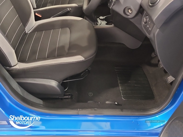 Dacia Sandero Stepway 0.9 TCe Comfort Hatchback 5dr Petrol Manual Euro 6 (s/s) (90 ps) in Down