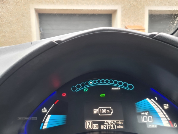 Nissan LEAF 80kW Acenta 30kWh 5dr Auto in Down