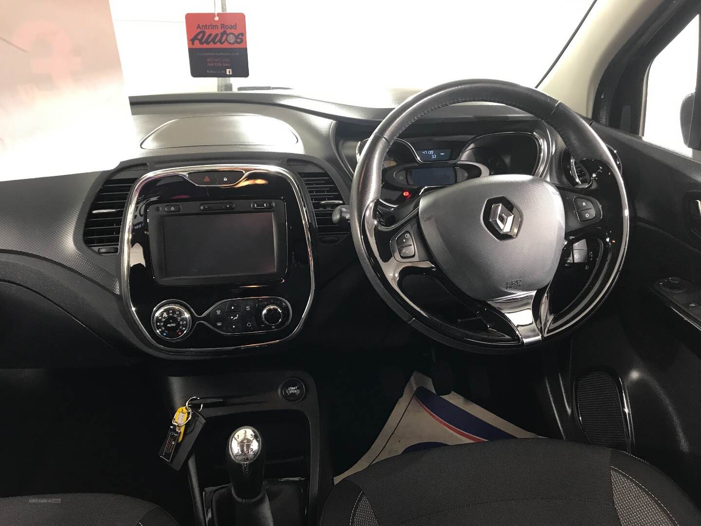 Renault Captur DIESEL HATCHBACK in Antrim