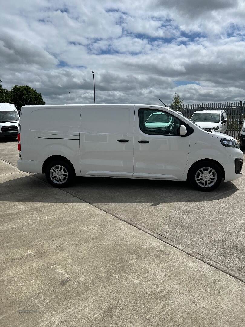 Vauxhall Vivaro L2 DIESEL in Derry / Londonderry