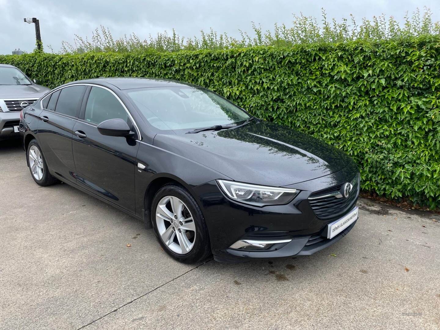 Vauxhall Insignia DIESEL GRAND SPORT in Tyrone