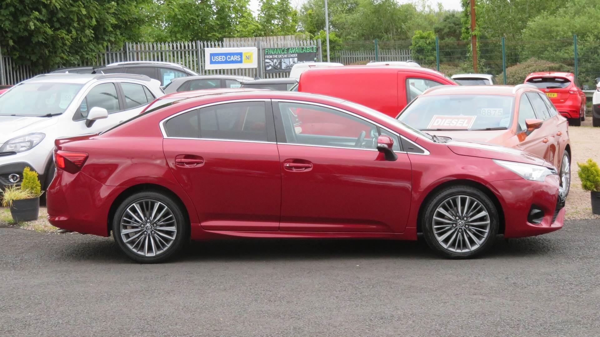 Toyota Avensis DIESEL SALOON in Derry / Londonderry