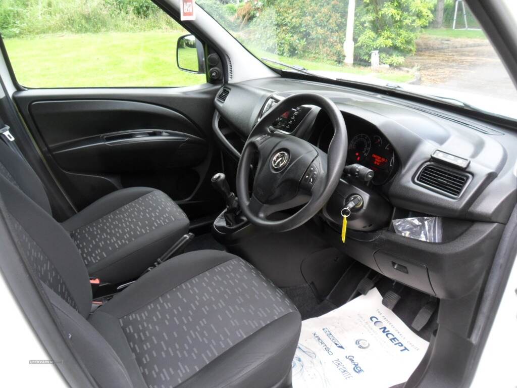 Vauxhall Combo L2 DIESEL in Derry / Londonderry