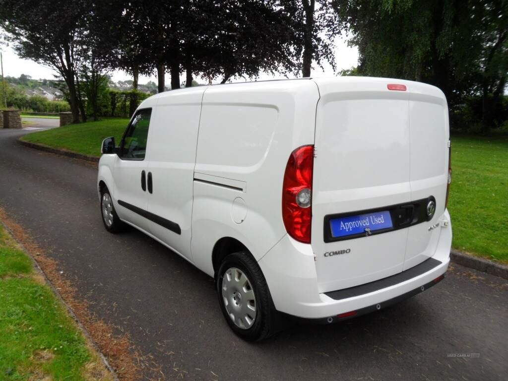 Vauxhall Combo L2 DIESEL in Derry / Londonderry