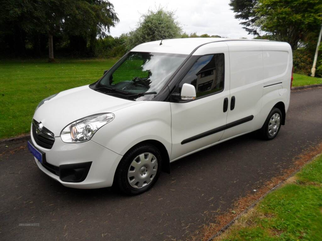 Vauxhall Combo L2 DIESEL in Derry / Londonderry