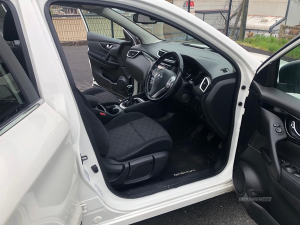 Nissan Qashqai 1.6 dCi Acenta Premium 5dr in Armagh