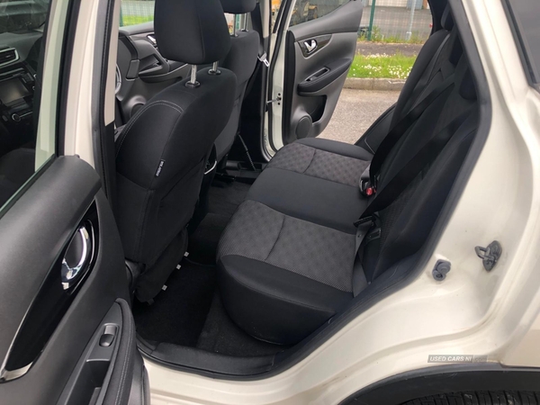 Nissan Qashqai 1.6 dCi Acenta Premium 5dr in Armagh