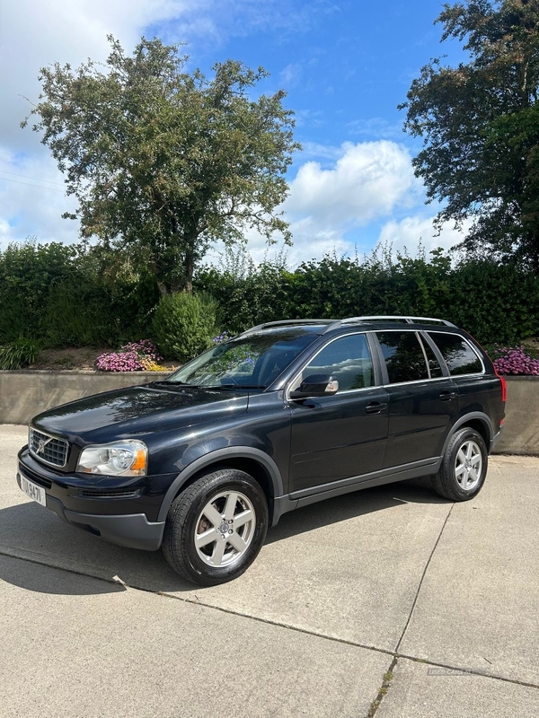 Volvo XC90 2.4 D5 Active 5dr Geartronic in Down