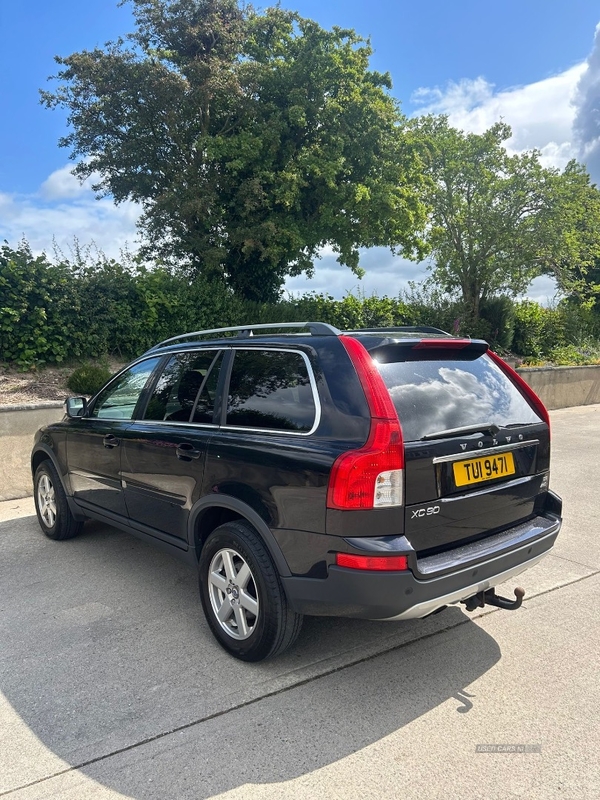 Volvo XC90 2.4 D5 Active 5dr Geartronic in Down