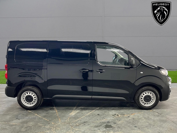 Peugeot Expert 1400 2.0 Bluehdi 145 Professional Premium + Van in Antrim