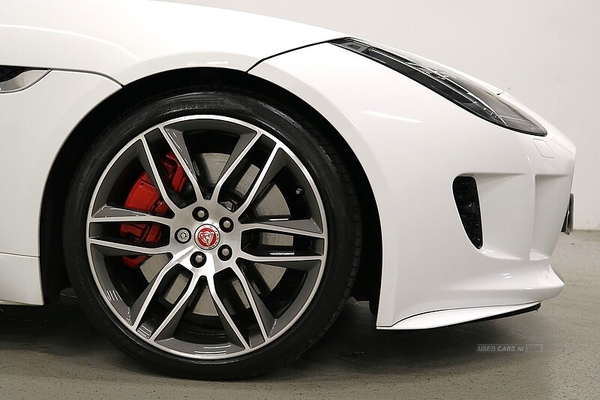 Jaguar F-Type 5.0 Supercharged V8 R 2dr Auto AWD in Down