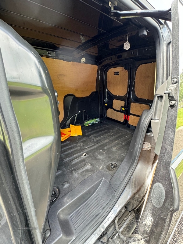 Ford Transit Connect 1.5 TDCi 120ps Limited Van in Antrim