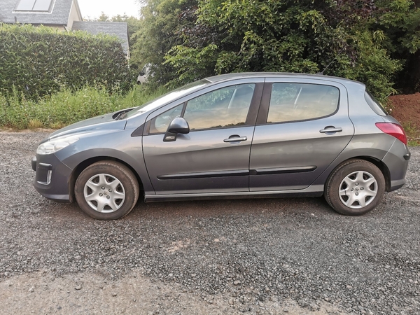 Peugeot 308 1.6 HDi 90 S 5dr in Derry / Londonderry