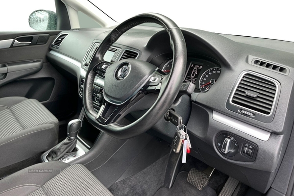 Volkswagen Sharan SE NAVIGATION TSI DSG in Antrim