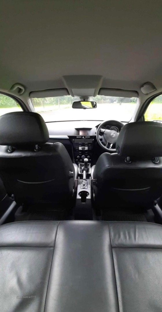Vauxhall Astra 1.6i 16V Elite [115] 5dr in Antrim