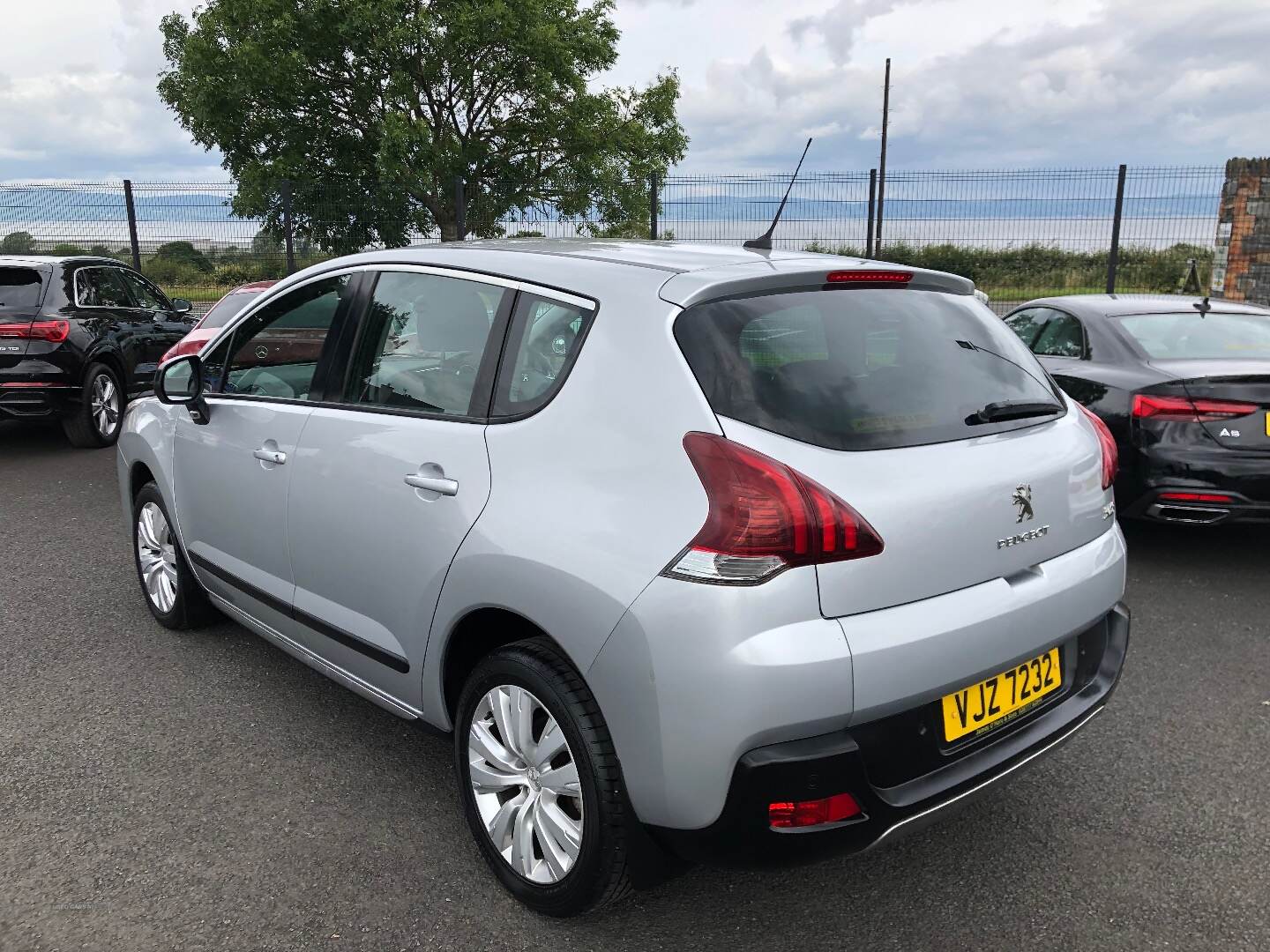 Peugeot 3008 DIESEL ESTATE in Derry / Londonderry