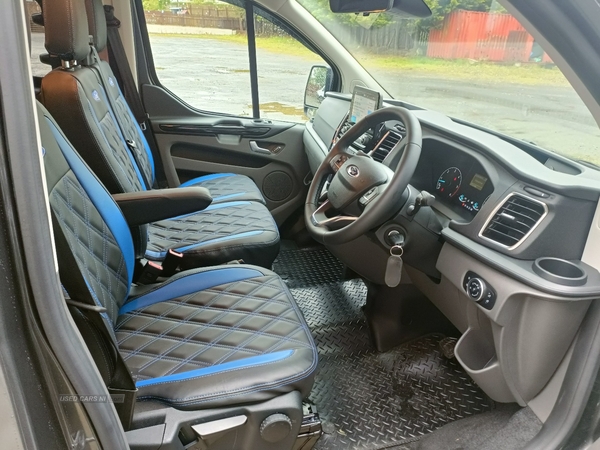 Ford Transit Custom 2.0 EcoBlue 130ps Low Roof D/Cab Limited Van Auto in Derry / Londonderry