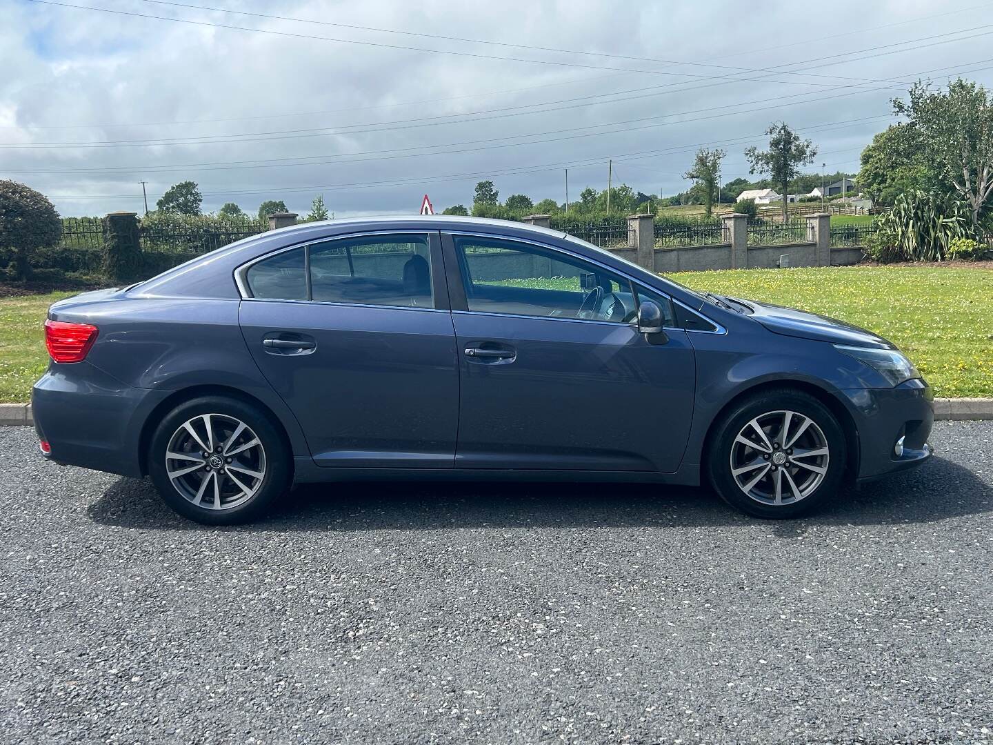 Toyota Avensis DIESEL SALOON in Tyrone