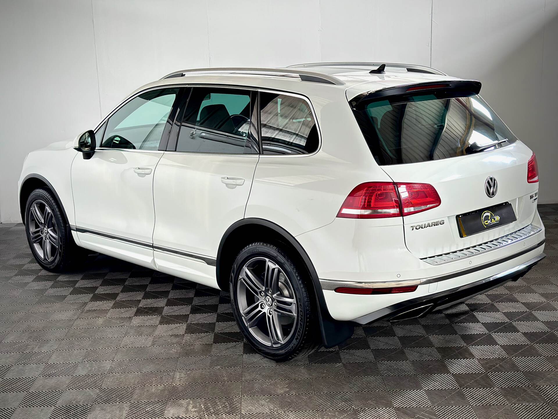 Volkswagen Touareg DIESEL ESTATE in Tyrone