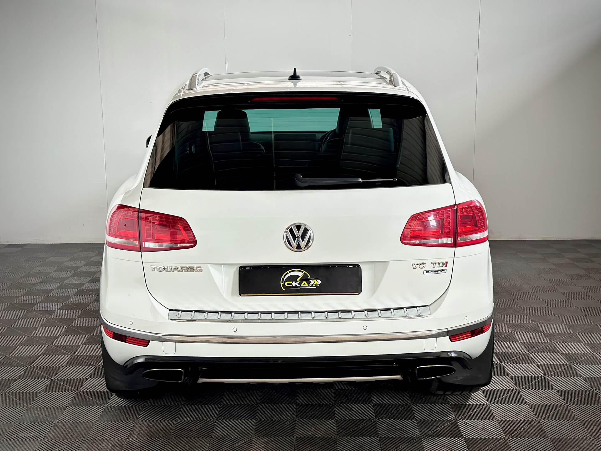 Volkswagen Touareg DIESEL ESTATE in Tyrone