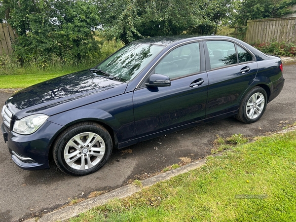 Mercedes C-Class C220 CDI BlueEFFICIENCY Executive SE 4dr Auto in Antrim