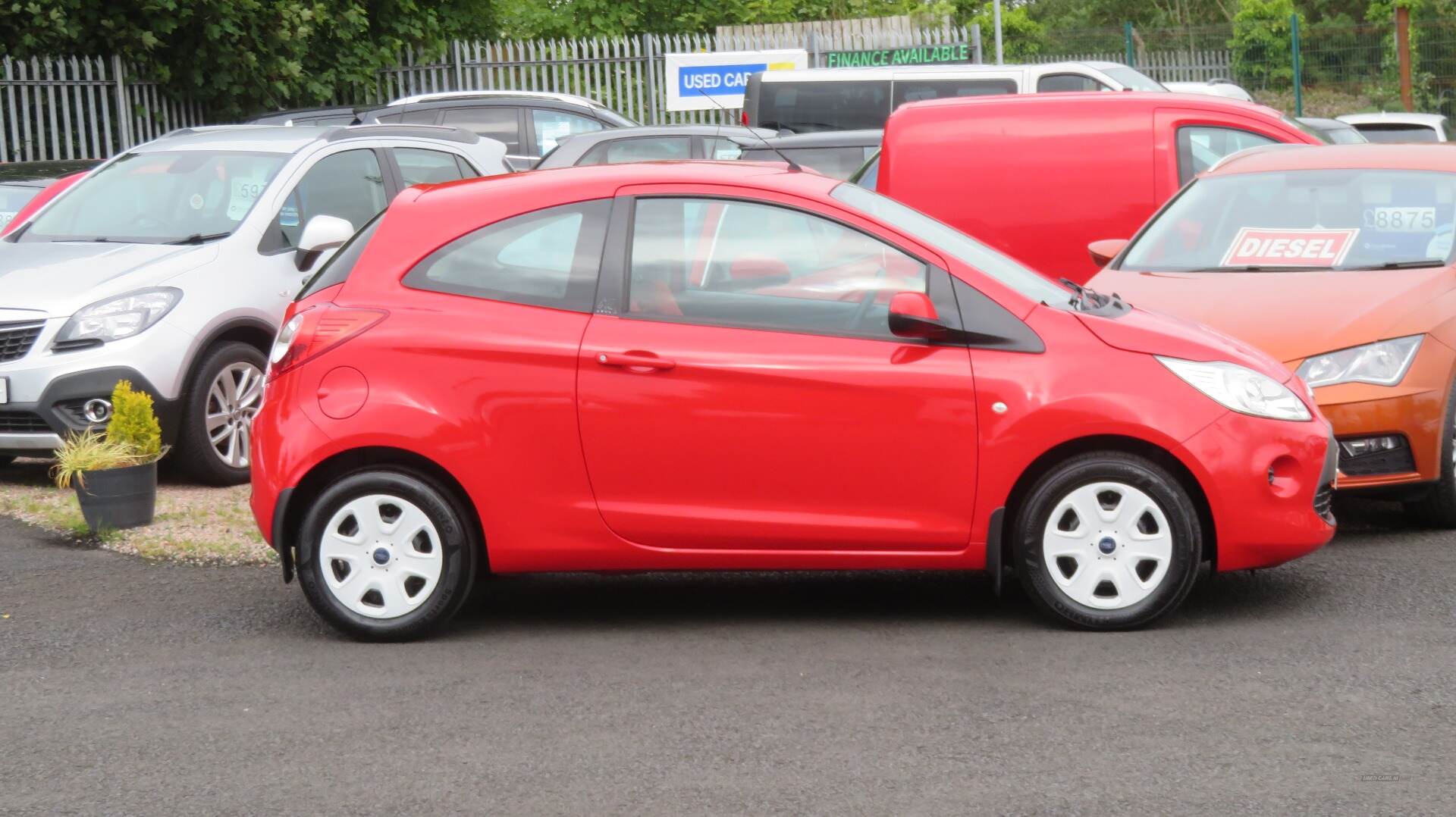 Ford Ka HATCHBACK in Derry / Londonderry