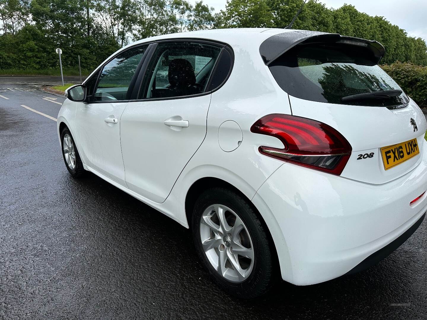 Peugeot 208 DIESEL HATCHBACK in Antrim