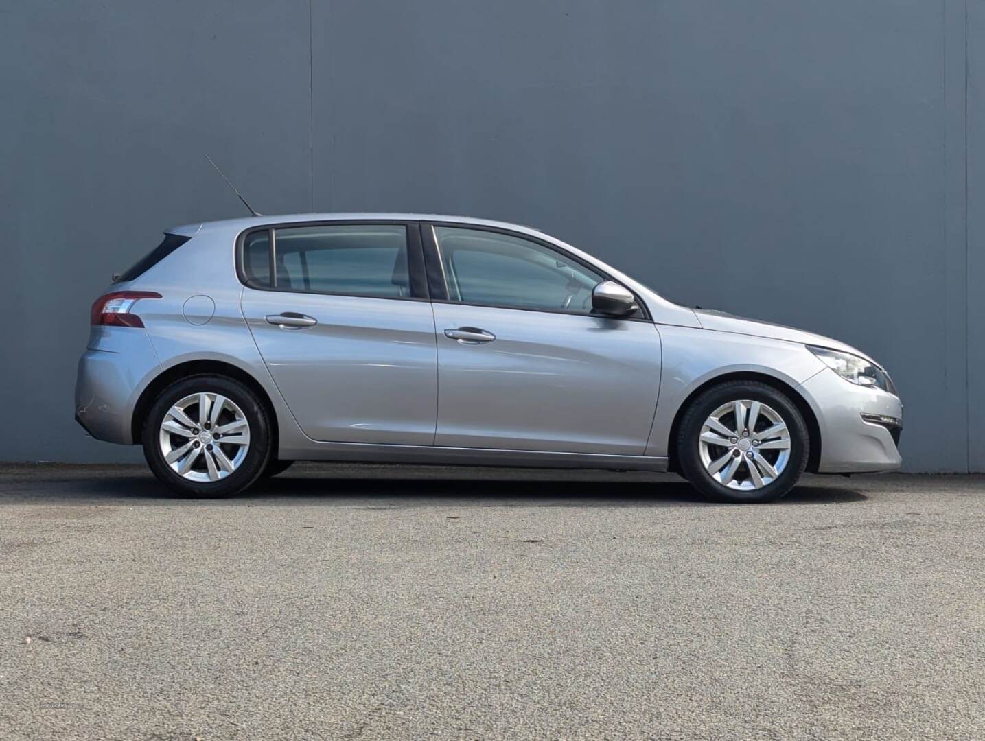 Peugeot 308 DIESEL HATCHBACK in Tyrone