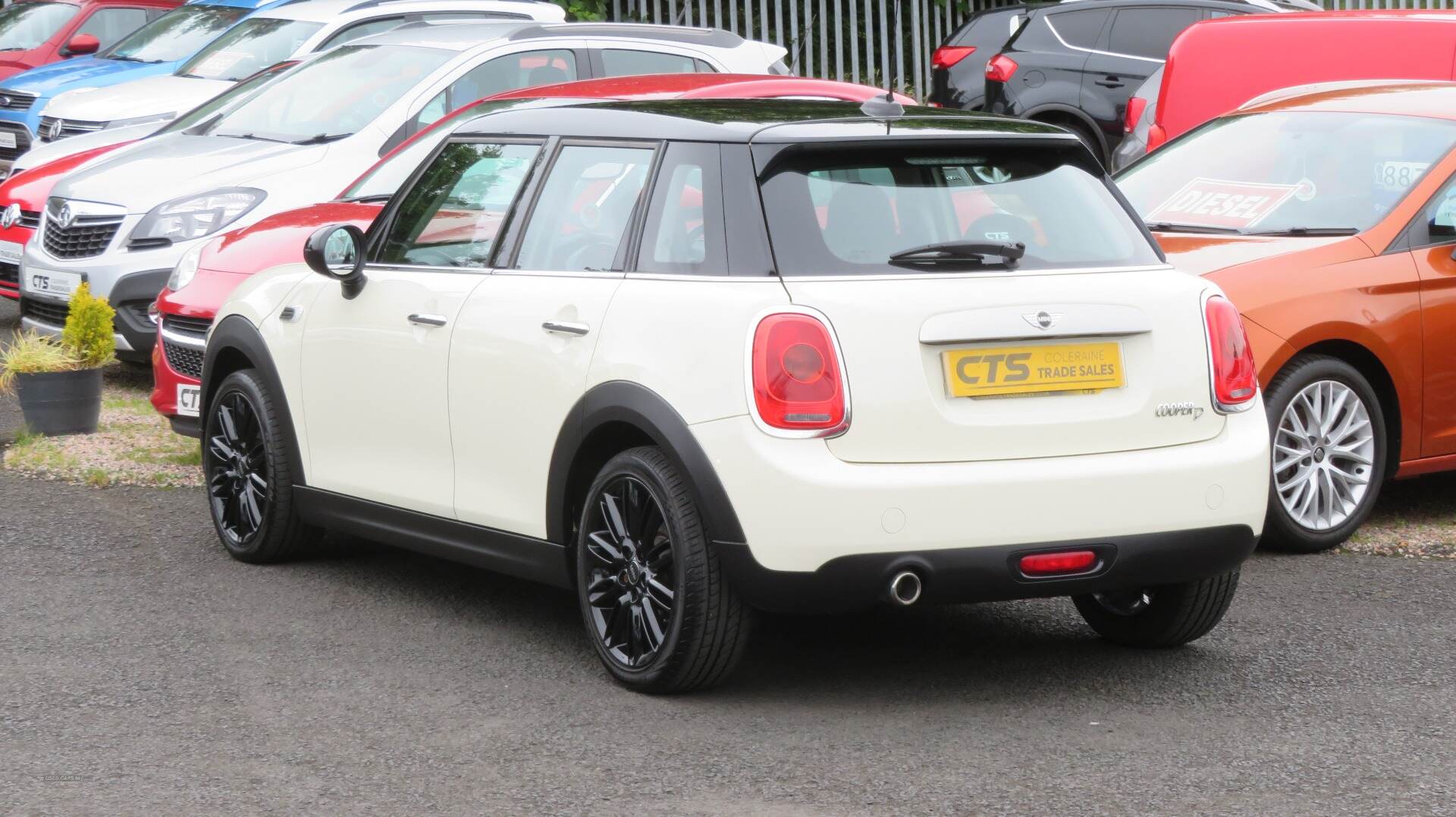 MINI Hatch DIESEL in Derry / Londonderry