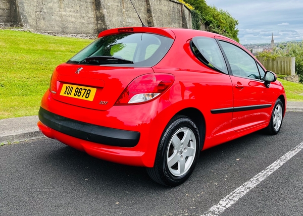 Peugeot 207 1.4 HDi Verve 3dr in Derry / Londonderry