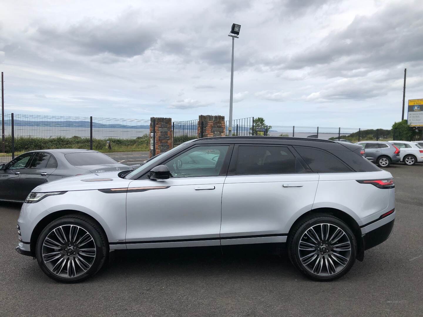 Land Rover Range Rover Velar DIESEL ESTATE in Derry / Londonderry