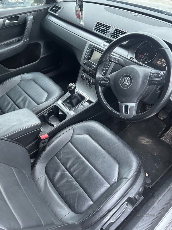 Volkswagen Passat 1.6 TDI Bluemotion Tech Executive 4dr in Down