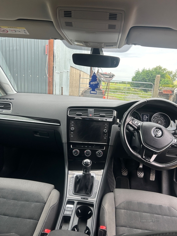 Volkswagen Golf 2.0 TDI GT 5dr in Down