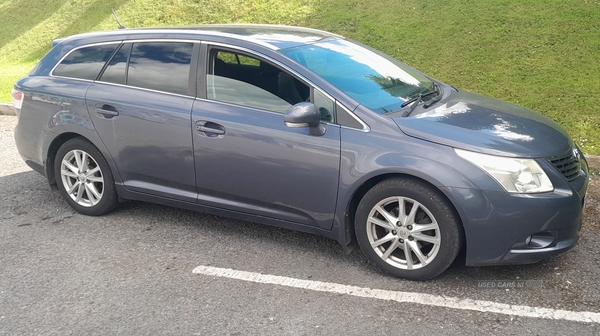 Toyota Avensis 2.0 D-4D TR 5dr in Fermanagh