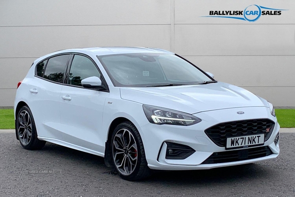 Ford Focus ST-LINE X EDITION 1.0 MHEV IN WHITE WITH 21K in Armagh