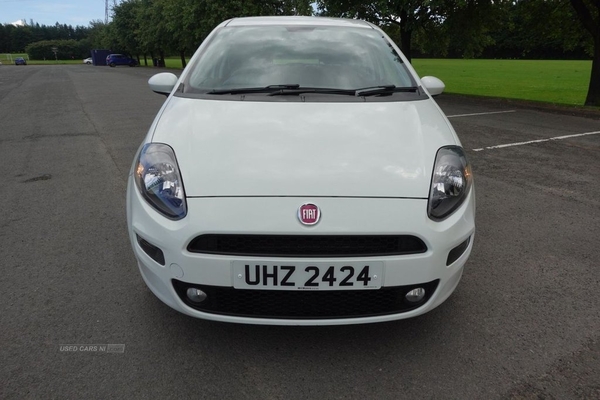 Fiat Punto 1.2 EASY PLUS 5d 69 BHP FULL SERVICE HISTORY 6 STAMPS in Antrim