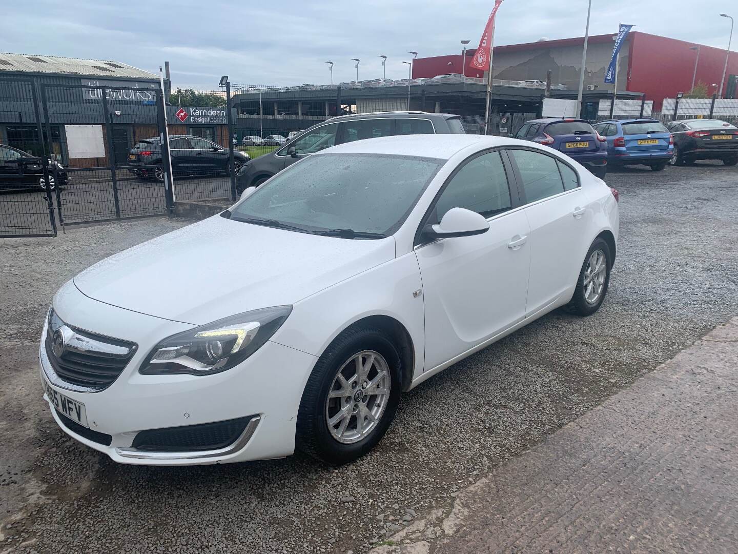 Vauxhall Insignia DIESEL HATCHBACK in Down