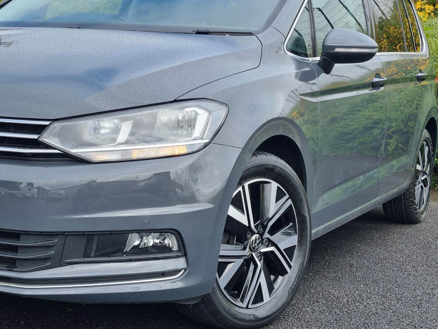 Volkswagen Touran ESTATE in Armagh