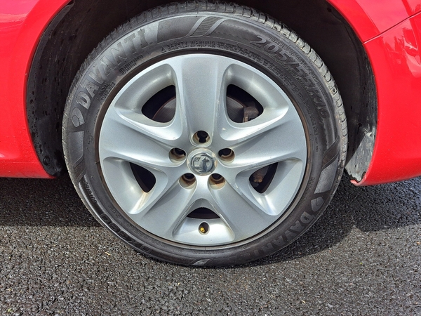 Vauxhall Zafira ESTATE in Antrim