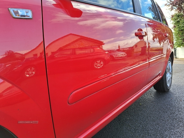 Vauxhall Zafira ESTATE in Antrim