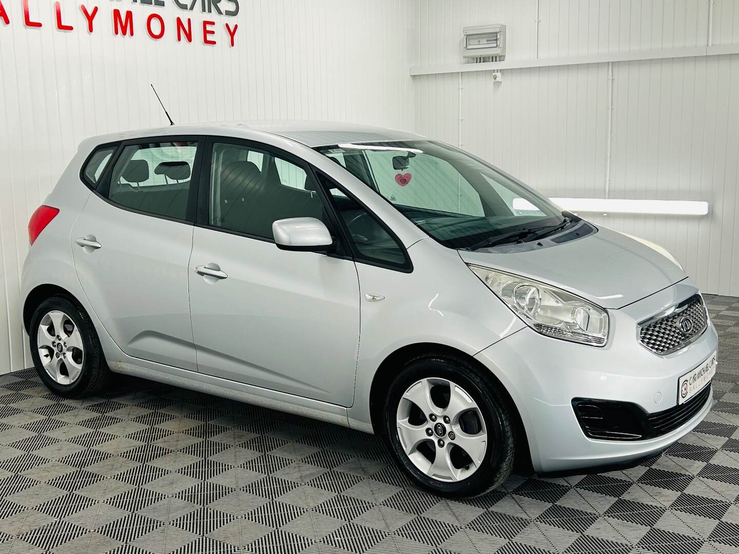 Kia Venga DIESEL HATCHBACK in Antrim