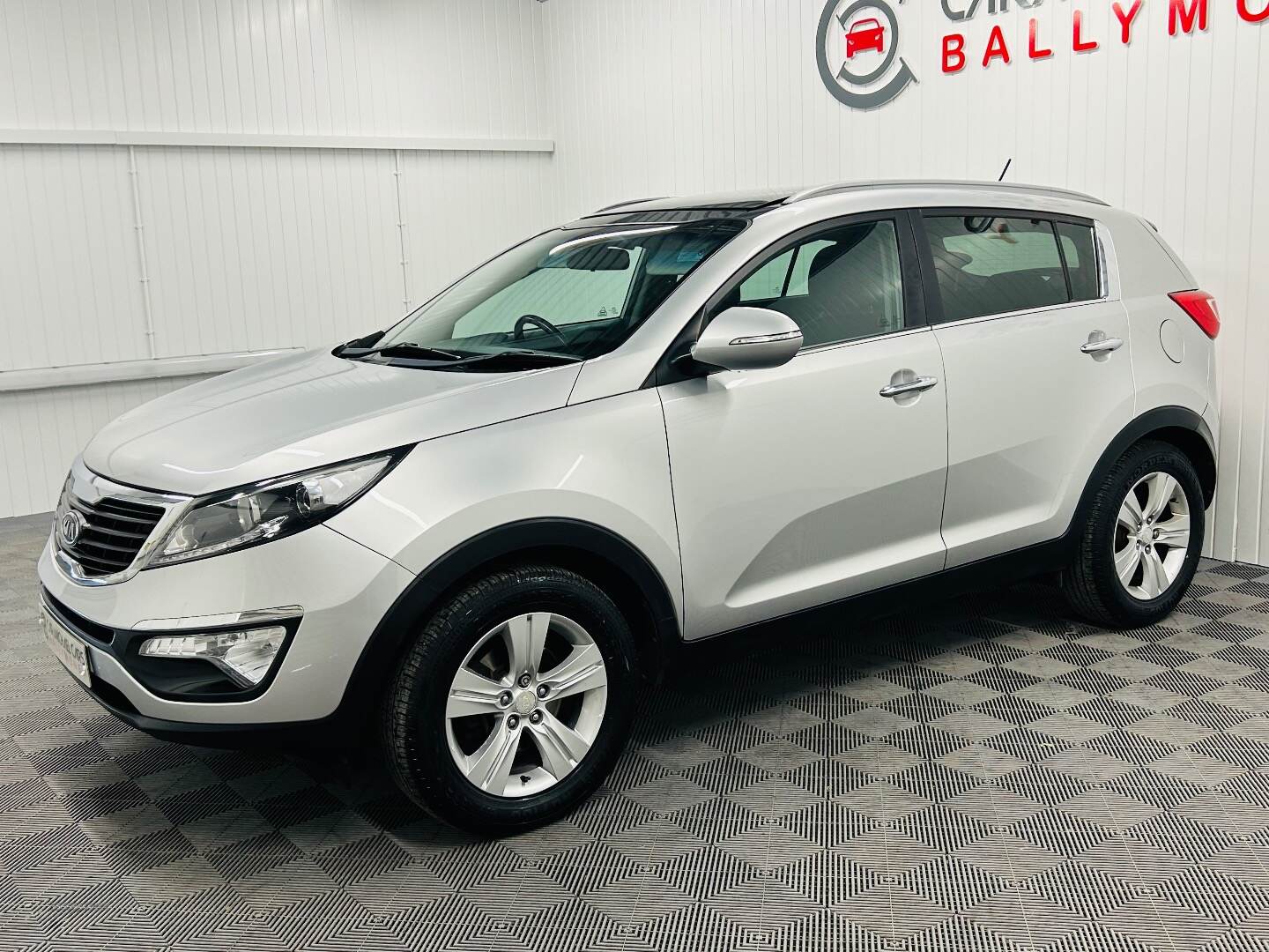 Kia Sportage DIESEL ESTATE in Antrim