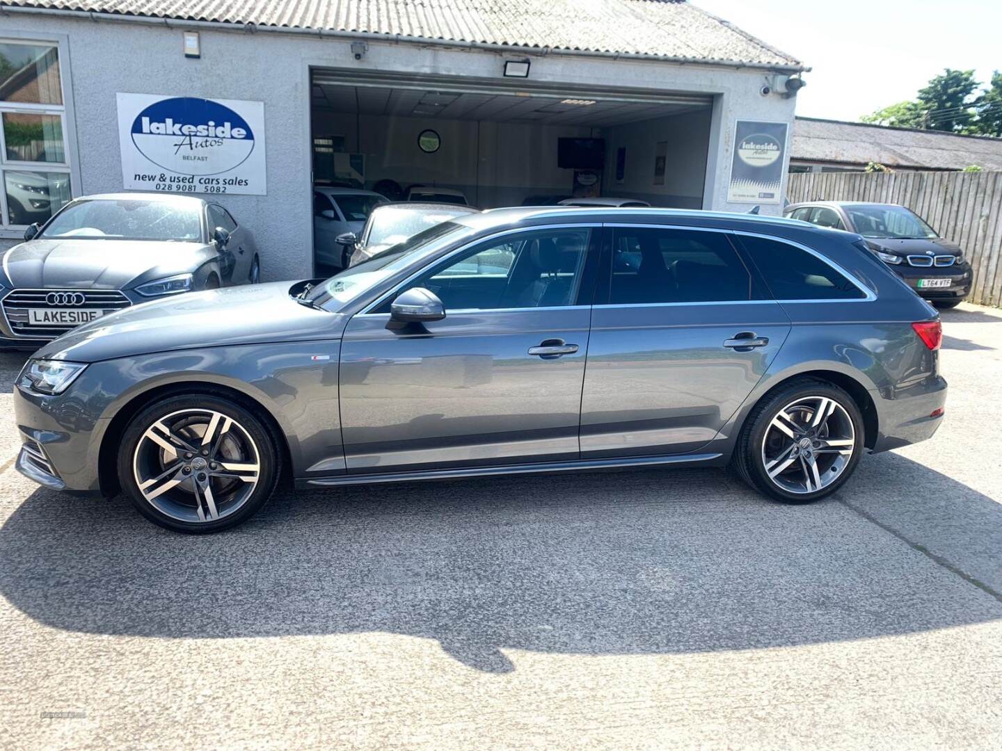 Audi A4 DIESEL AVANT in Down