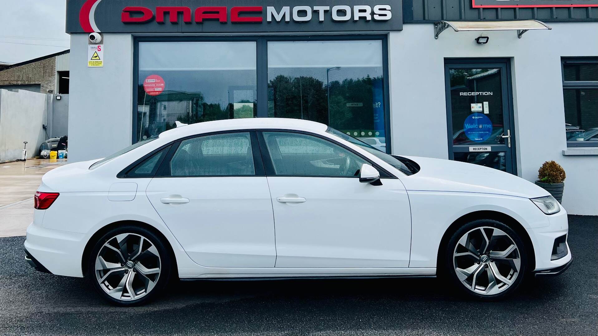 Audi A4 DIESEL SALOON in Tyrone