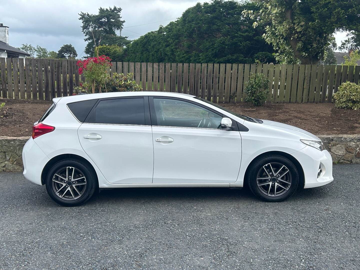 Toyota Auris DIESEL HATCHBACK in Tyrone